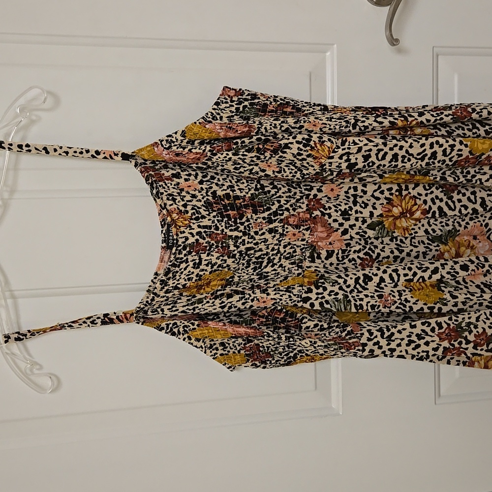 Torrid women's shirt NWT
